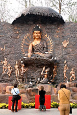 Lingshan Buddhist resort